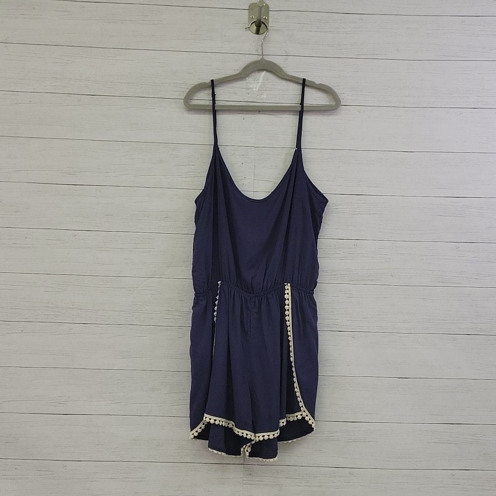 Adorable navy jumper